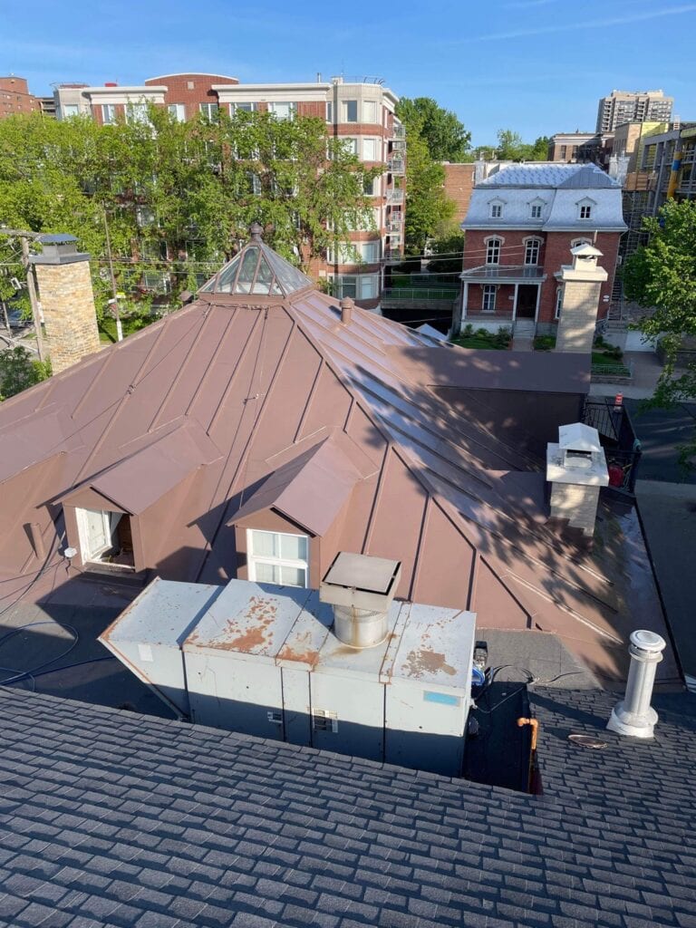 rénovation toiture villaManoirMontcalmApres1
